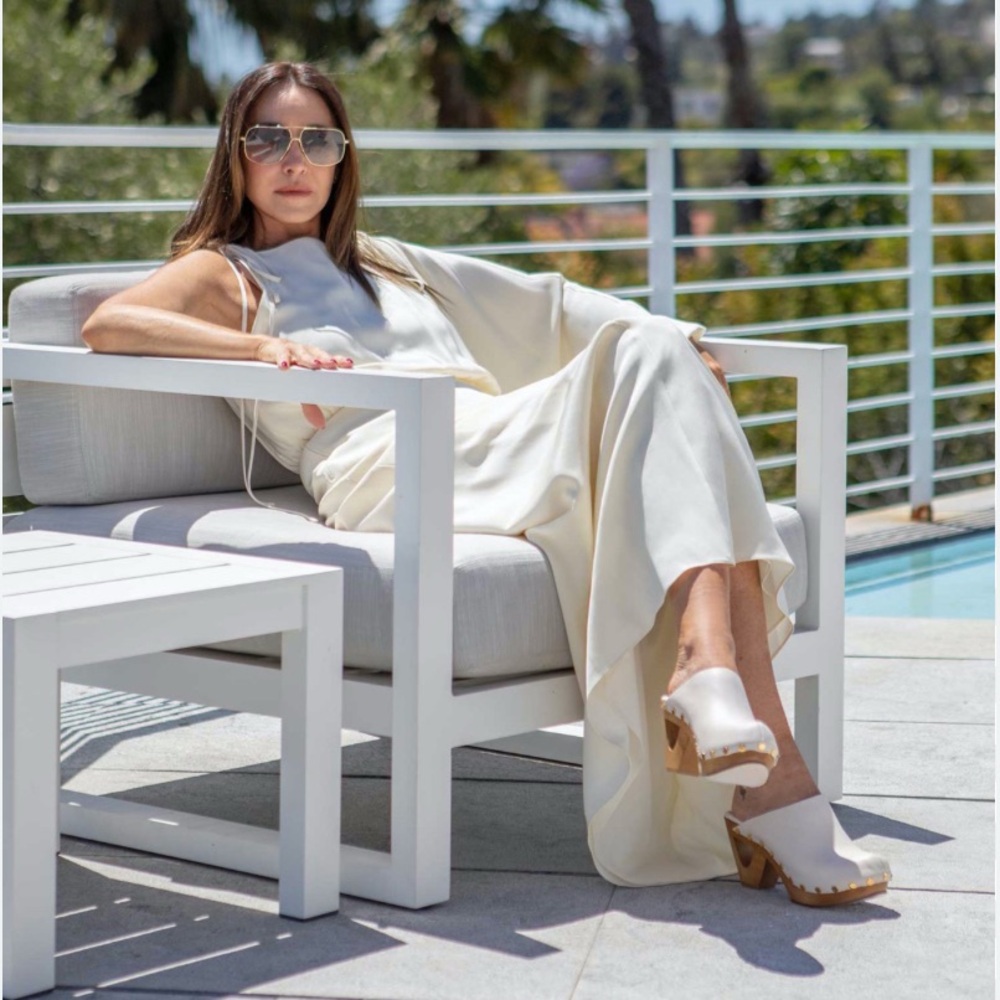 NIB Tamara Mellon Grass Roots Clogs Sz 9